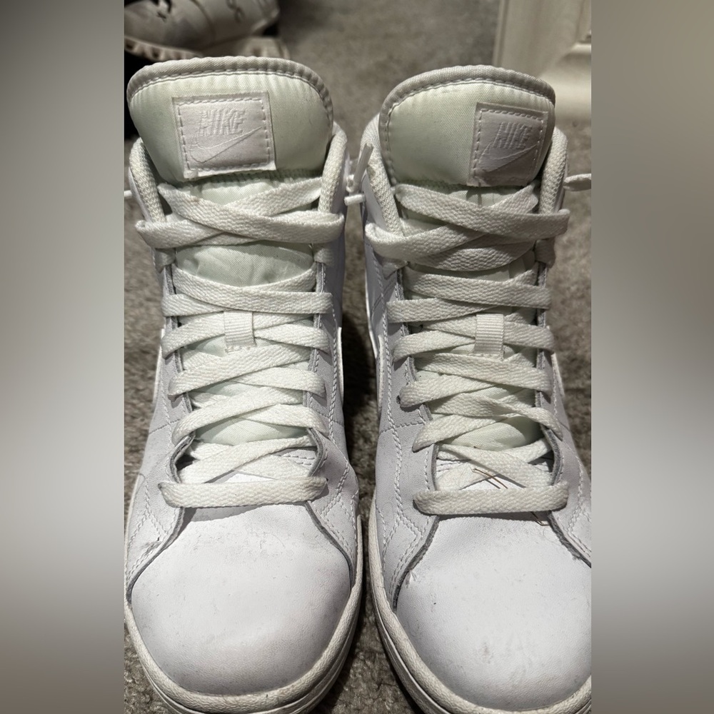 Nike High Tops Women’s Size 8